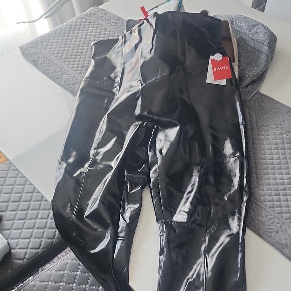 SPANX Glossy Faux Patent Leather Leggings